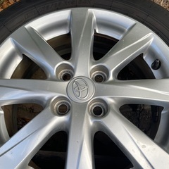 トヨタ純正アルミホイール 175/65R15　バリ溝エコピア25年製の画像