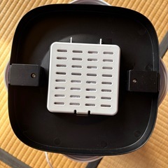 PETLIBROの猫用自動給餌器の画像