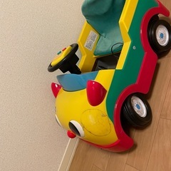 （お取引中）11月16日まで　子どもの車のおもちゃ　動きますの画像