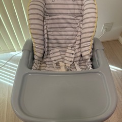 ハイローチェア ユラリズム エレファントラブ の画像