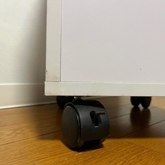 【美品】サイドワゴン ミニワゴン ネイル用品収納ワゴン ホワイトの画像