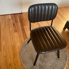 ブラウンチェア　　の画像