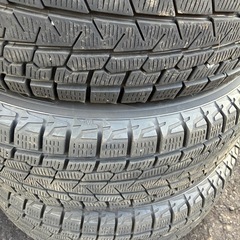 ジムニータイヤ美品希少サイズ　215-70-16スタッドレスアルミホイールセットお譲りします　　の画像