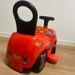 訳ありカーズ ライトニング・マックィーン 足けり乗用玩具の画像