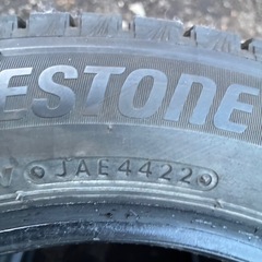 大人気　スタッドレスタイヤ　ブリザックVRX3の画像