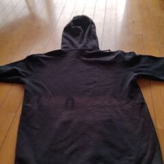 アディダス黒トレーナーの画像