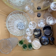 食器、ワイングラス等 の画像