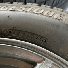 スタッドレスタイヤの画像