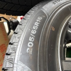 205/65 16インチ　ヤリスクロス　スタッドレス VRX3 バリ溝の画像