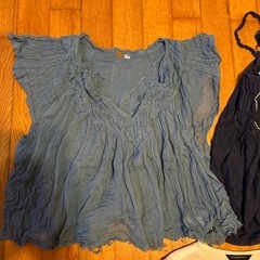 トップス３着　サイズＭの画像