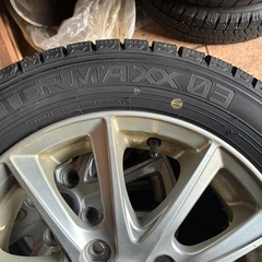 バリ山イボ付きスタッドレス　アルミホイール四本セットの画像