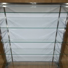 差し上げます。120cmx40cm棚ガラス６枚　棚受けブラケット12本の画像