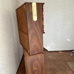 アンティーク食器棚
の画像