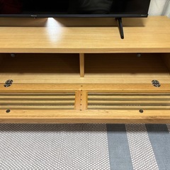 テレビボードの画像