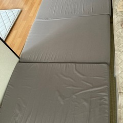 【受付終了】ニトリ 折りたたみマットレス＋敷パットの画像