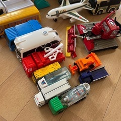 乗り物おもちゃの画像