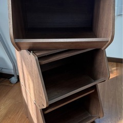 3段
収納家具の画像
