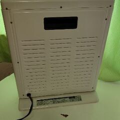 山善　電気ストーブ　ホワイトの画像