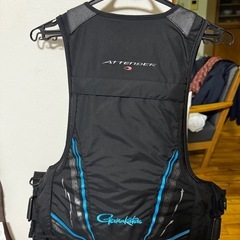 がまかつアテンダーライフジャケットの画像