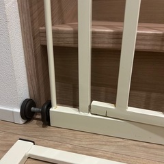 【2点とも取引中】①  ベビーゲート ベビーフェンス ベビーガード の画像