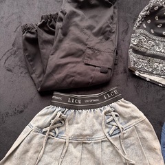 130〜140cm 女の子　ズボン　まとめ売りの画像