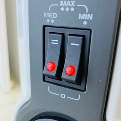 デロンギ オイルヒーター HJ0812の画像