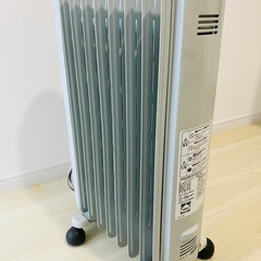 デロンギ オイルヒーター HJ0812の画像