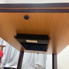 4人用のこたつの画像