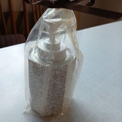 未使用　詰め替えボトルの画像