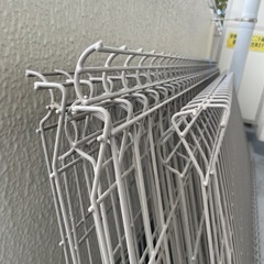 金属製ワイヤーメッシュフェンスの画像