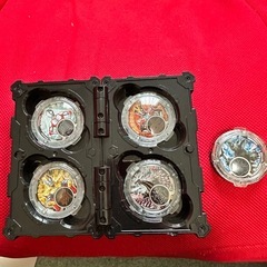 ウルトラマン　ルーブクリスタルセットの画像