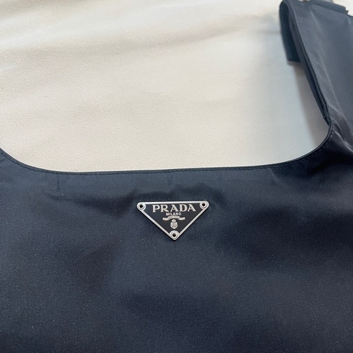 【終了】PRADA ショルダーバッグ プラダ 肩掛け バック ブランド　旅行バッグ