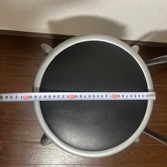  【2個セット！！】重ねられる丸椅子の画像