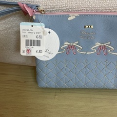 ポーチ、多少の摩耗や傷がありますの画像