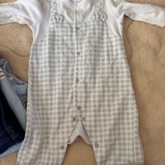 長袖ロンパースの画像