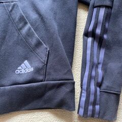 ★USED美品★アディダス スウェット パーカー レディース＆キッズ（ジュニア）Sサイズ 140～155㎝目安の画像