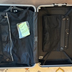 【TSAロック有】大容量・海外旅行向け/スーツケース【傷あり】の画像