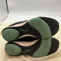 Reebok リーボック　スニーカー　黒x水色　23.5cm 非対面取引可能の画像