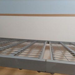 ベッドフレーム・マットレス　セットの画像