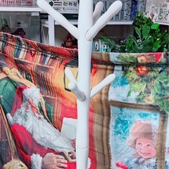 ニトリ コート白 ラック ハンガーの画像