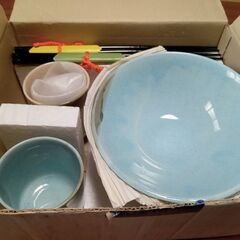 （受付停止中）【未使用】お茶碗・湯飲み・お箸・おぼん　２個セット　※無料の画像