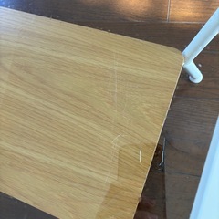 ガラスリビングテーブル　ローテーブルの画像