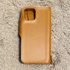 【未使用】iPhone12Pro用携帯カバー（牛革）の画像