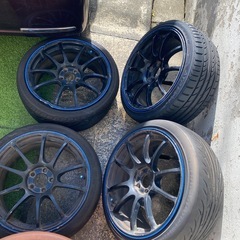 アドバンレーシングタイヤホイールの画像