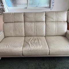 決まりました！本革　3人掛けソファー　ハイバック　引渡し日指定有　の画像