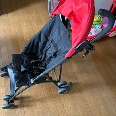 b型ベビーカーの画像