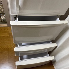 日立冷蔵庫の画像