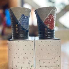 【新品未使用】富士山ペア湯呑みの画像