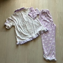 (11月末迄)パジャマ　キッズ140の画像