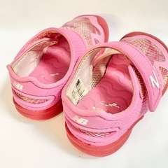 キッズ　サンダル　13cm ニューバランスの画像